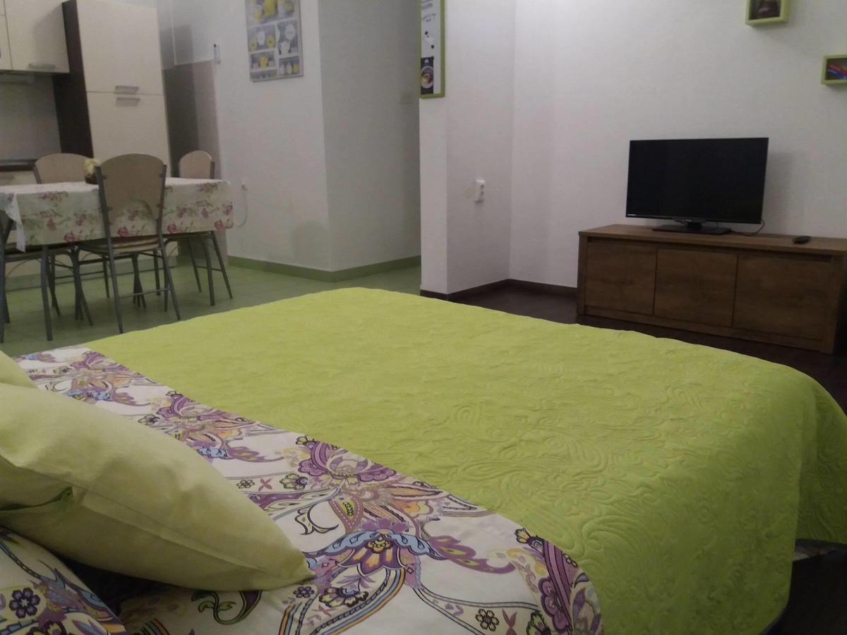 Apartments Marino Povljana Esterno foto